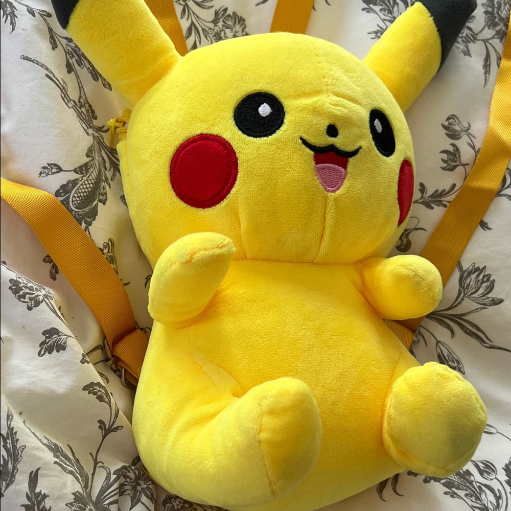 Pikachu Pokémon Plush Backpack - Yellow - Picture 4 of 8